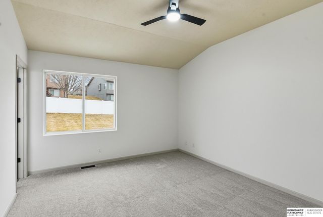 10511 S 27th Street, Bellevue, NE 68123