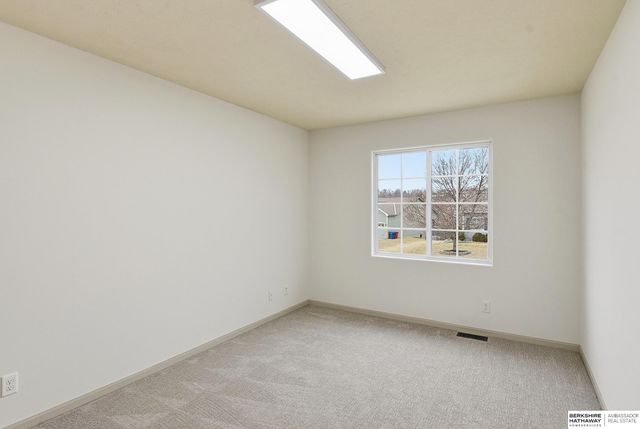 10511 S 27th Street, Bellevue, NE 68123