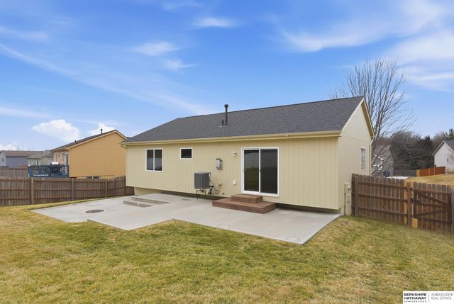 10511 S 27th Street, Bellevue, NE 68123
