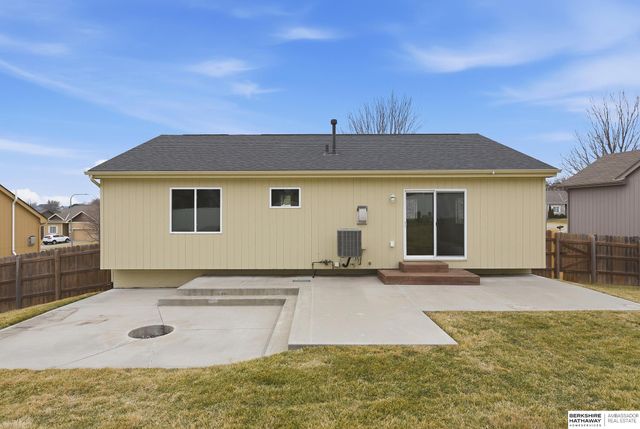 10511 S 27th Street, Bellevue, NE 68123