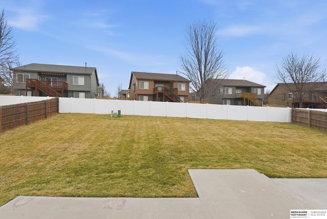 10511 S 27th Street, Bellevue, NE 68123