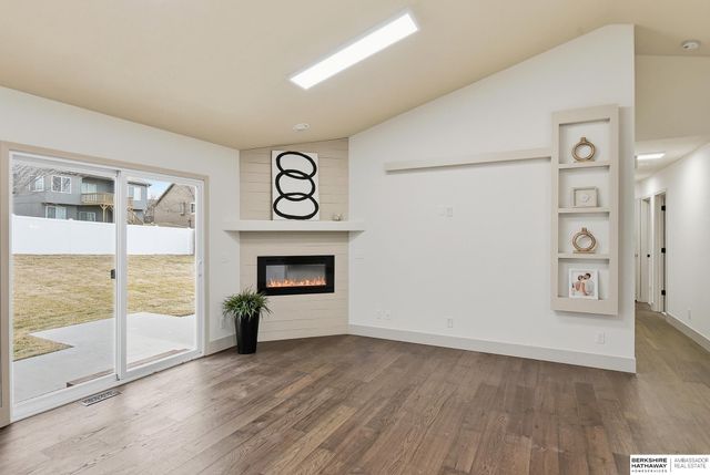 10511 S 27th Street, Bellevue, NE 68123