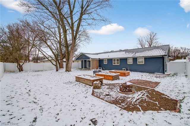 390 Ridgefield Avenue, Boardman, OH 44512