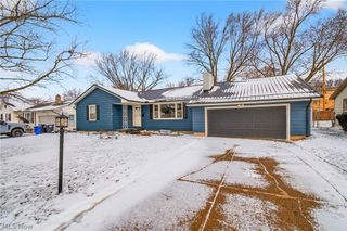 390 Ridgefield Avenue, Boardman, OH 44512