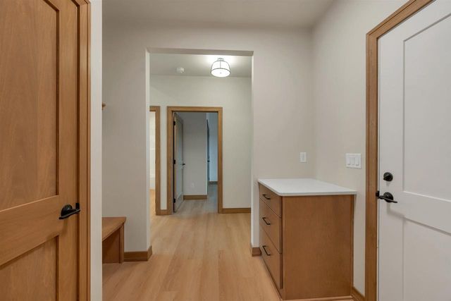2411 WHISPERING WIND LANE, Green Bay, WI 54303