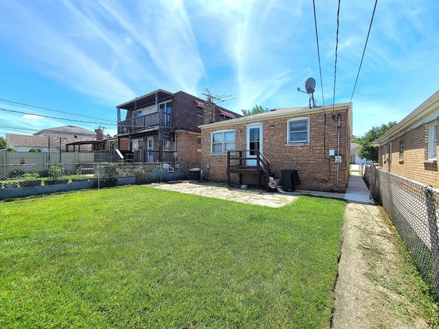 7723 LeClaire Avenue, Burbank, IL 60459
