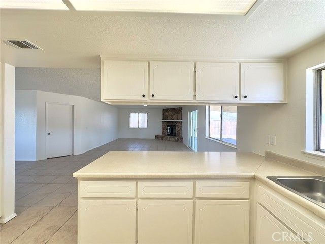 22311 Thunderbird Road, Apple Valley, CA 92307