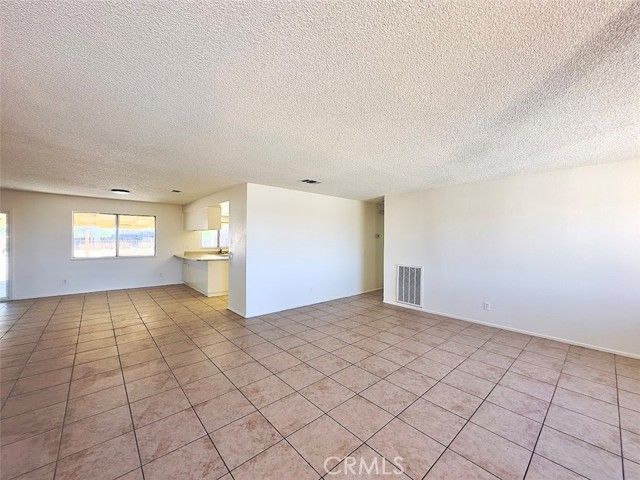 22311 Thunderbird Road, Apple Valley, CA 92307