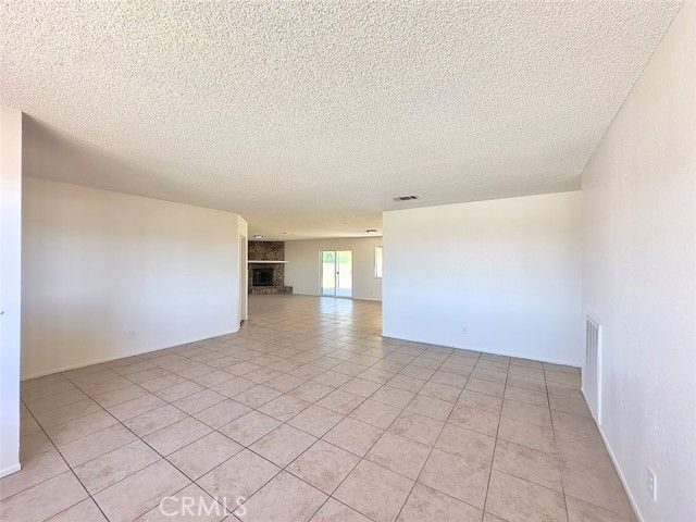 22311 Thunderbird Road, Apple Valley, CA 92307