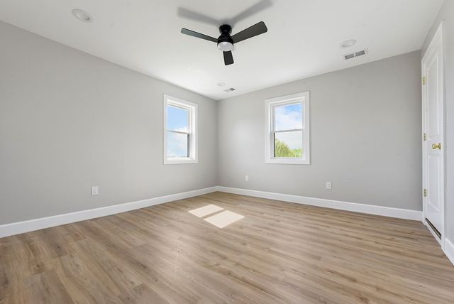 1076 Chapel Rd, Center Twp, PA 15061