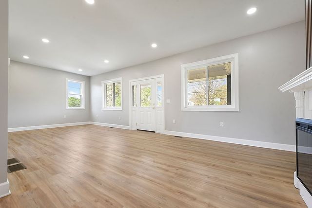 1076 Chapel Rd, Center Twp, PA 15061