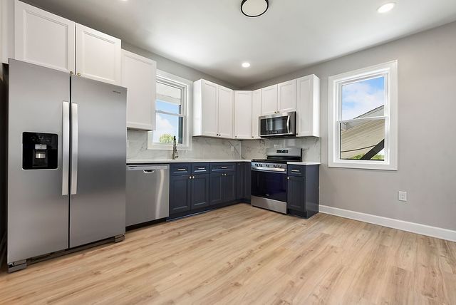 1076 Chapel Rd, Center Twp, PA 15061