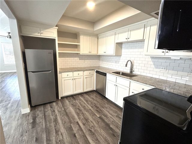 1130 N Turner Avenue 101, Fayetteville, AR 72703