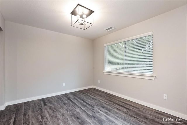 1130 N Turner Avenue 101, Fayetteville, AR 72703