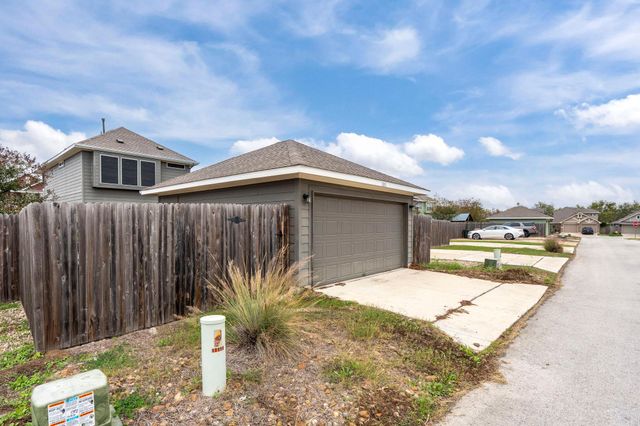 1031 Sand Post PL, San Marcos, TX 78666