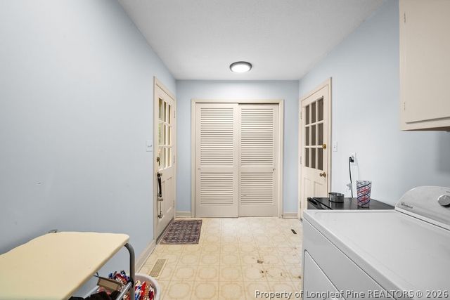 2341 Colgate Drive, Fayetteville, NC 28304