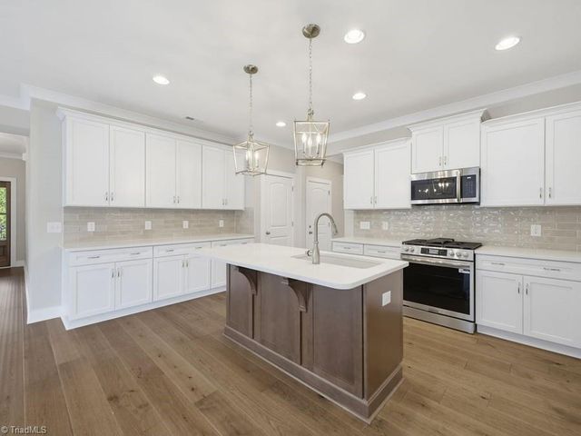 241 Shady Brook Lane, Winston-salem, NC 27023
