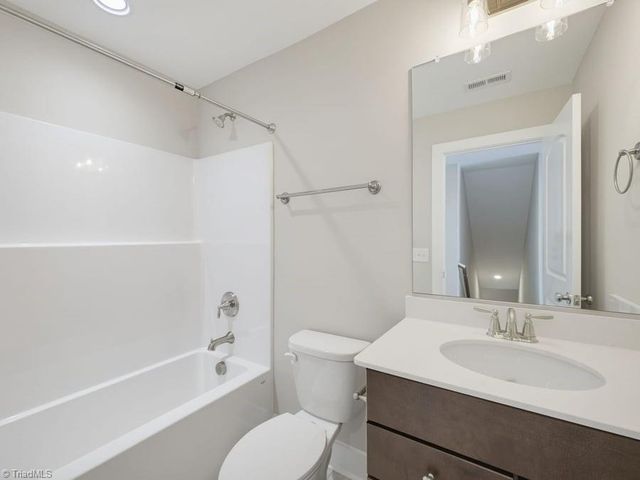 241 Shady Brook Lane, Winston-salem, NC 27023