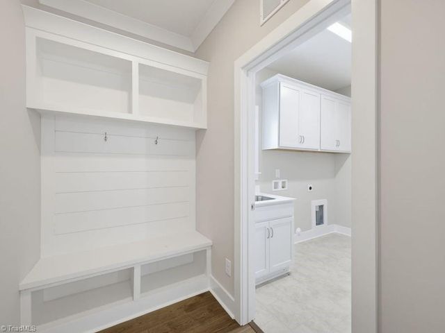 241 Shady Brook Lane, Winston-salem, NC 27023
