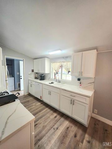 5233 Noble Street, Bakersfield, CA 93314