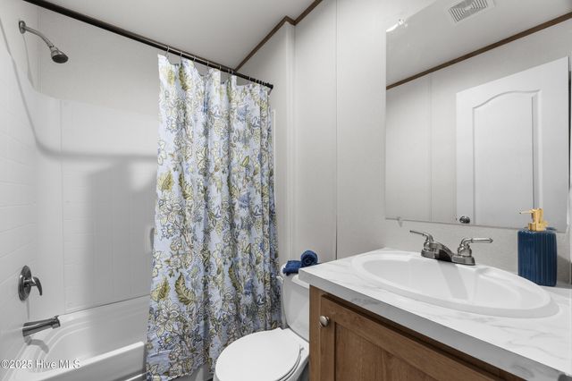 126 Hunter Court, Rocky Point, NC 28457