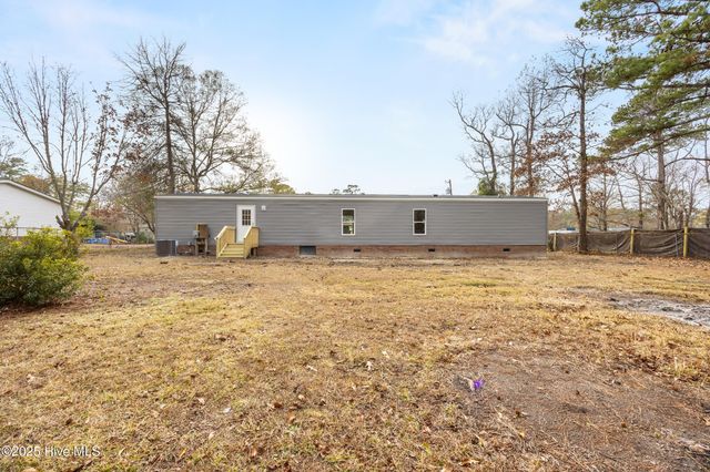 126 Hunter Court, Rocky Point, NC 28457