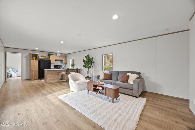 126 Hunter Court, Rocky Point, NC 28457