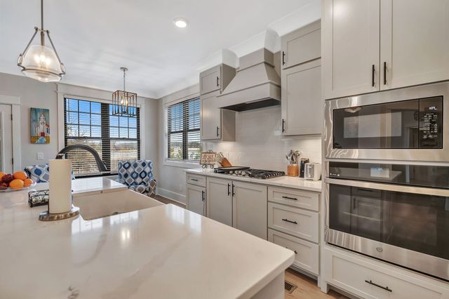 3806 Carriage Dr, Murfreesboro, TN 37128