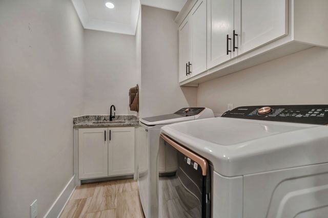 3806 Carriage Dr, Murfreesboro, TN 37128