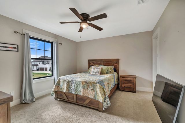 3806 Carriage Dr, Murfreesboro, TN 37128