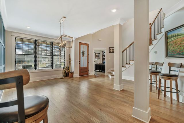 3806 Carriage Dr, Murfreesboro, TN 37128