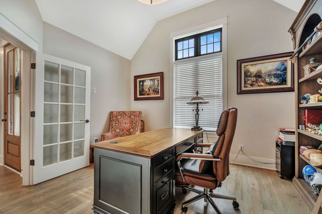 3806 Carriage Dr, Murfreesboro, TN 37128