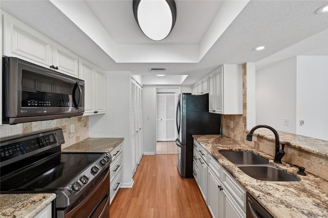 910 E Causeway Boulevard A4, Vero Beach, FL 32963