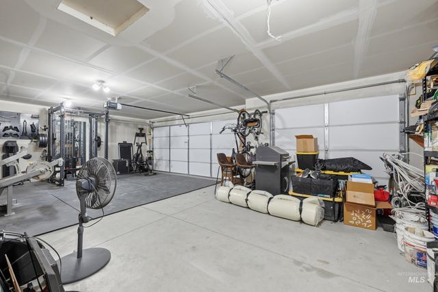 1218 S 19th St, Nampa, ID 83686