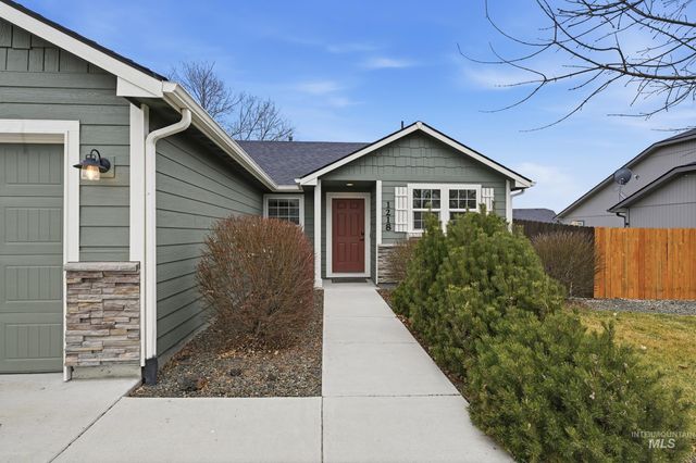 1218 S 19th St, Nampa, ID 83686