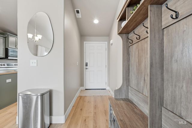 1218 S 19th St, Nampa, ID 83686