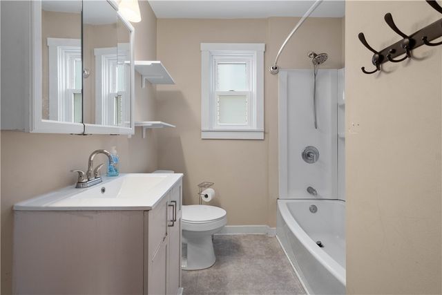 335 Church Ave, Mt Oliver, PA 15210