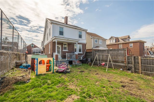 335 Church Ave, Mt Oliver, PA 15210