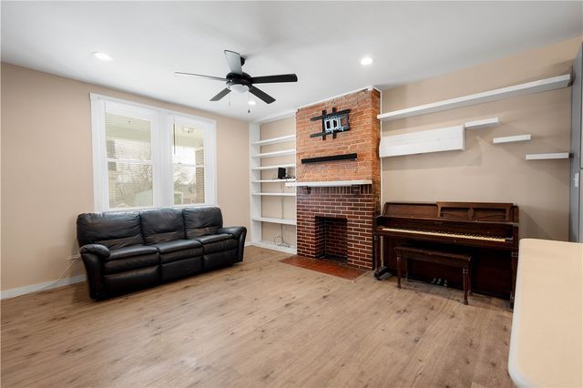 335 Church Ave, Mt Oliver, PA 15210