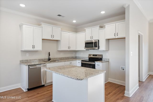 1728 Ryker Road, Southaven, MS 38672