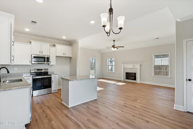 1728 Ryker Road, Southaven, MS 38672