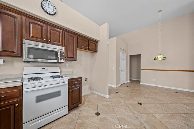 1049 Salem, Corona, CA 92881