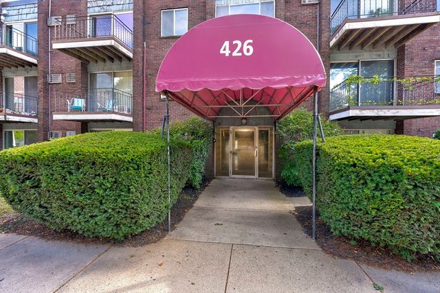 426 Pleasant St U17, Malden, MA 02148