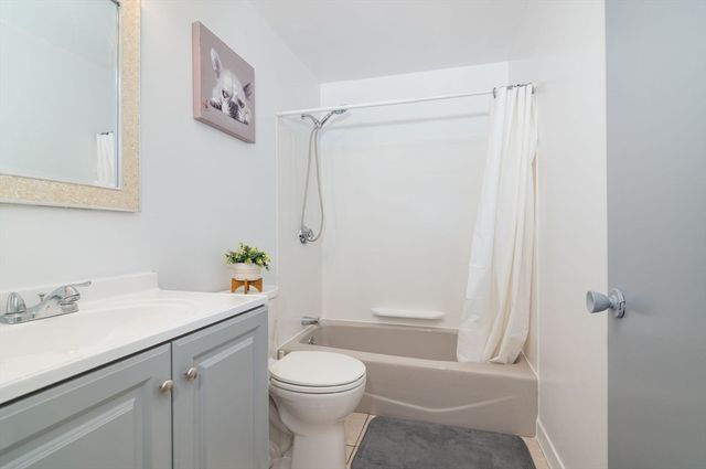 426 Pleasant St U17, Malden, MA 02148