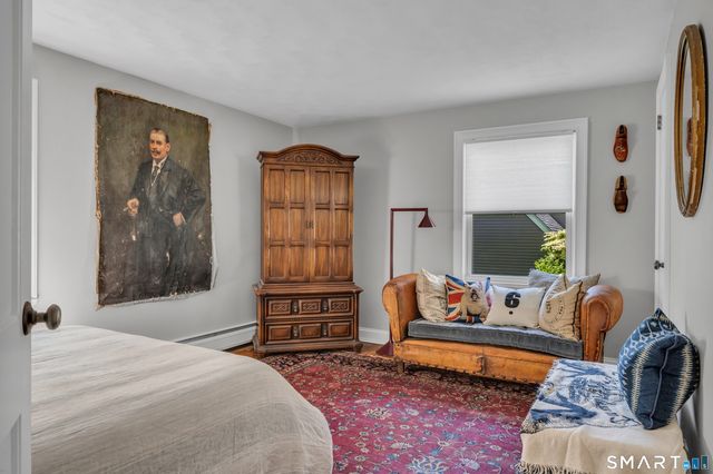17 Grandview Terrace, Essex, CT 06426