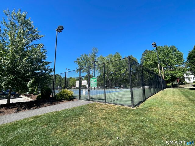 17 Grandview Terrace, Essex, CT 06426