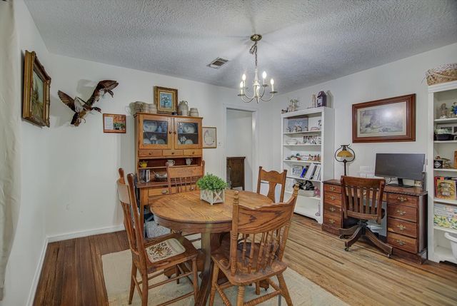 1835 N San Jacinto Street, Liberty, TX 77575