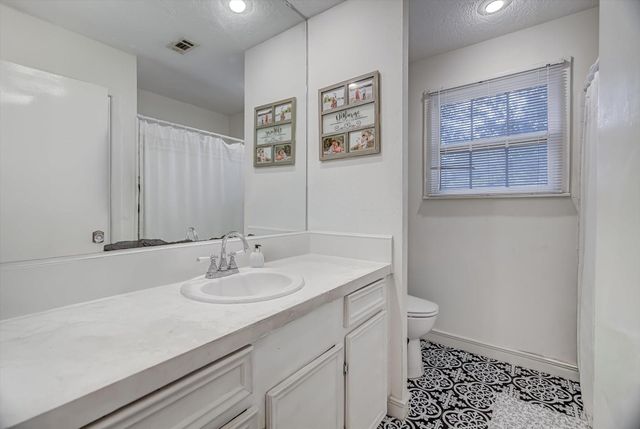 1835 N San Jacinto Street, Liberty, TX 77575