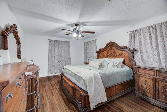 1835 N San Jacinto Street, Liberty, TX 77575