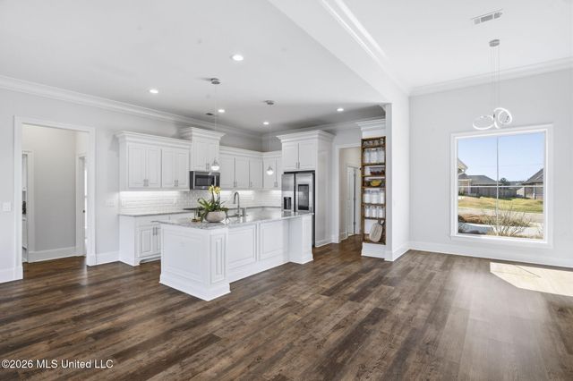 204 Ashbury Cove, Canton, MS 39046